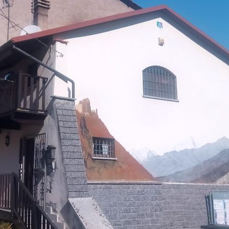 Casa Del Rustico, Indipendente Vista Sacra Con Dipinto Villa Caprie Luaran gambar
