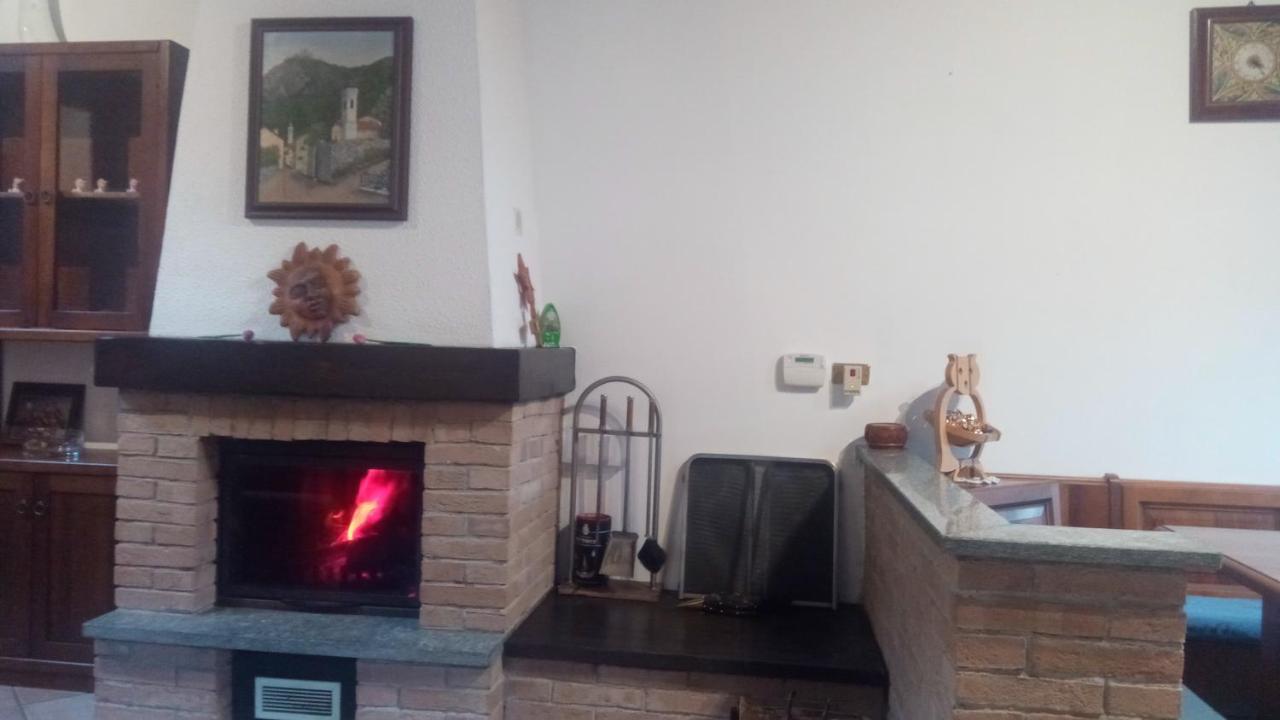 Casa Del Rustico, Indipendente Vista Sacra Con Dipinto Villa Caprie Luaran gambar