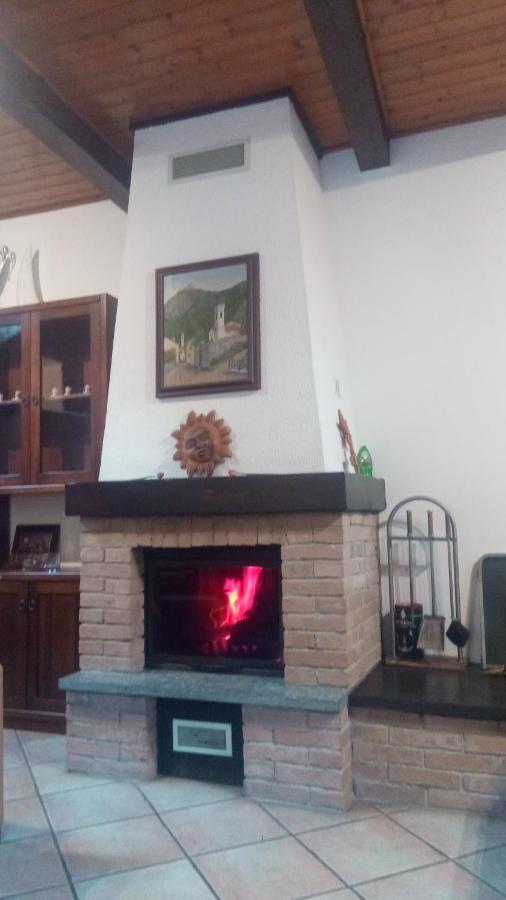Casa Del Rustico, Indipendente Vista Sacra Con Dipinto Villa Caprie Luaran gambar