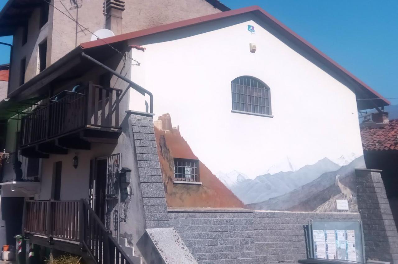 Casa Del Rustico, Indipendente Vista Sacra Con Dipinto Villa Caprie Luaran gambar