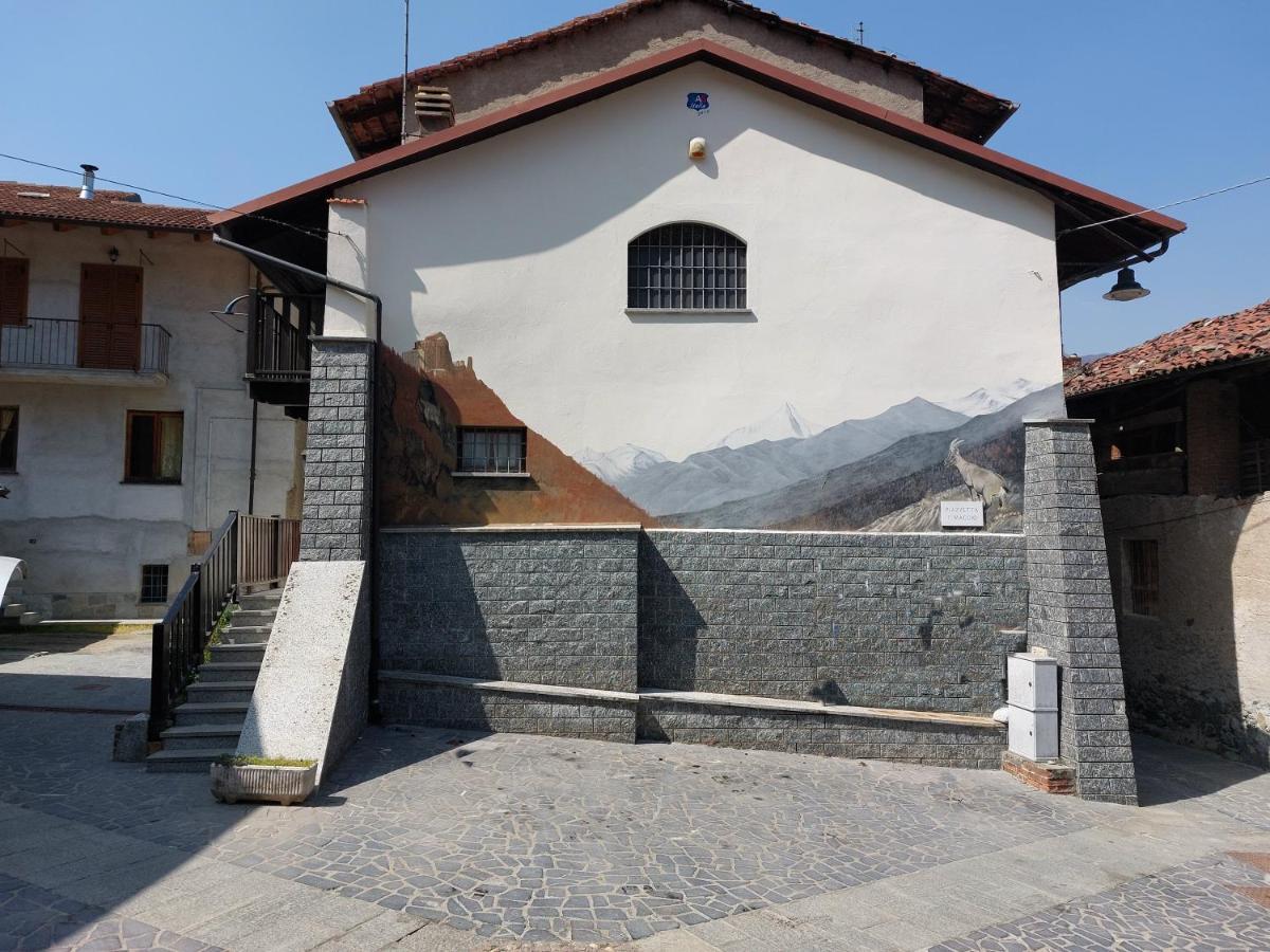 Casa Del Rustico, Indipendente Vista Sacra Con Dipinto Villa Caprie Luaran gambar