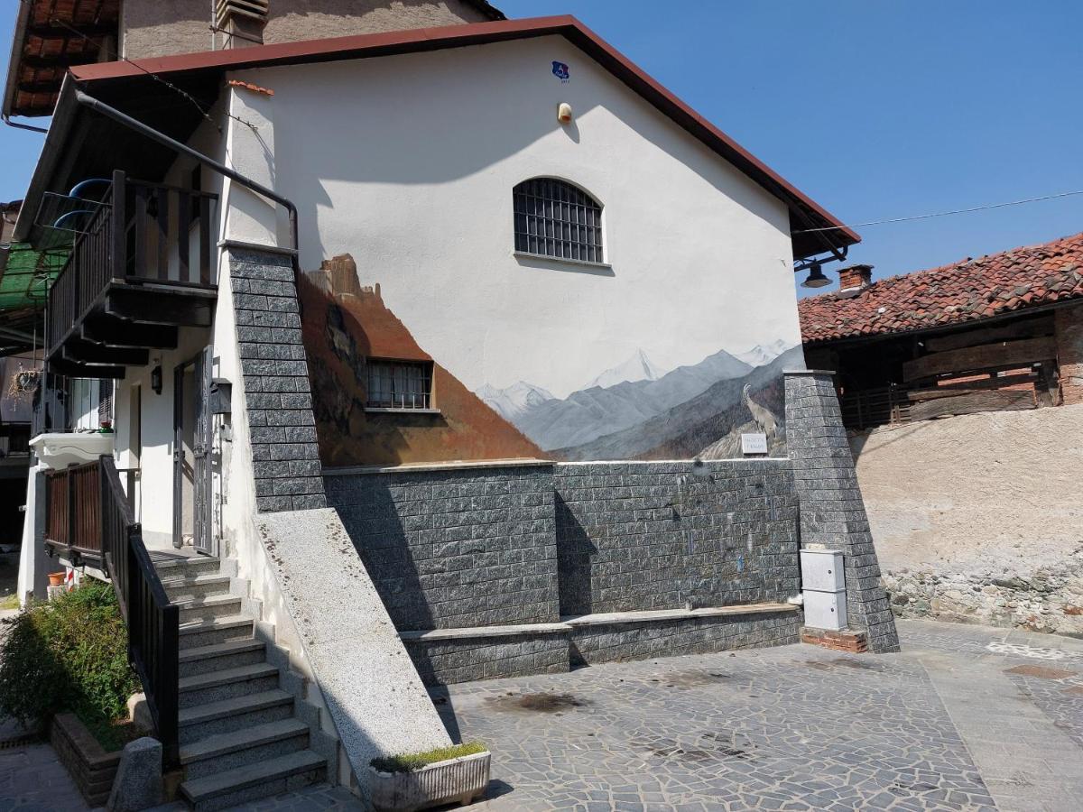 Casa Del Rustico, Indipendente Vista Sacra Con Dipinto Villa Caprie Luaran gambar